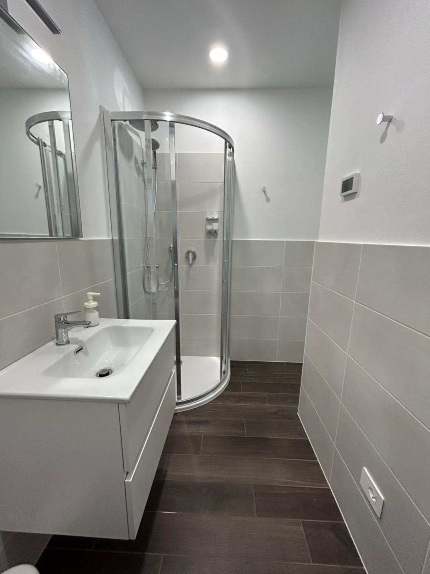 Lake Home Apartments Lipomo المظهر الخارجي الصورة